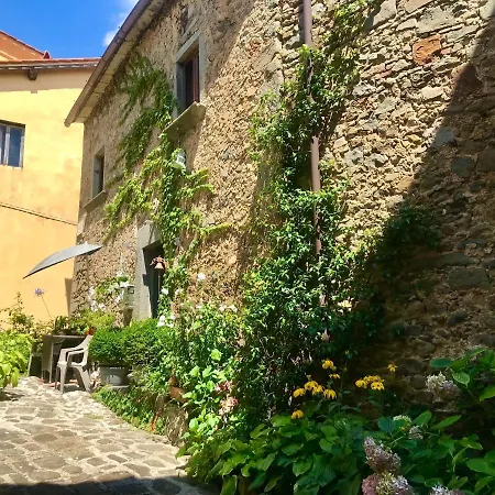 Il Priorato Alojamento de Acomodação e Pequeno-almoço 4*